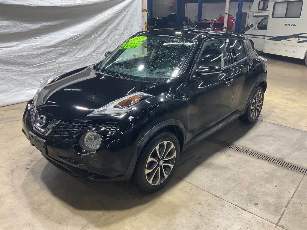 2017 NISSAN Juke