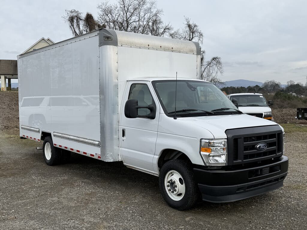 2024 FORD E-350