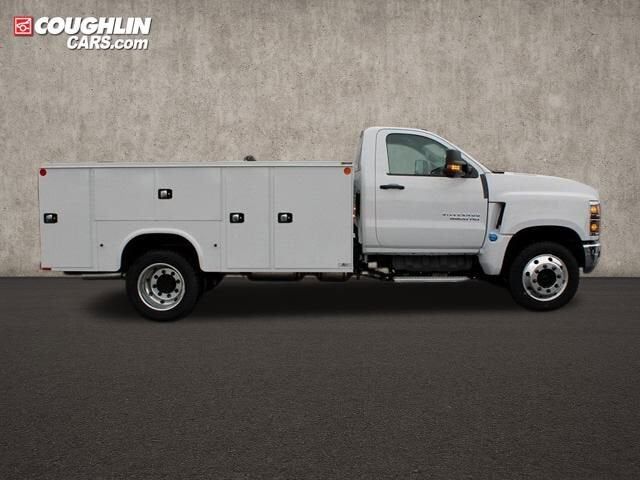 2024 GMC Silverado Medium Duty