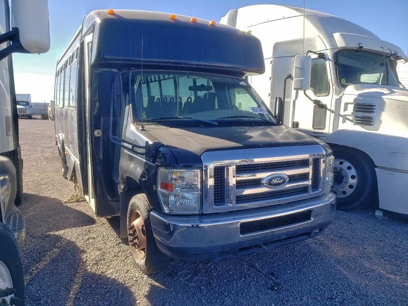 2008 FORD E-450