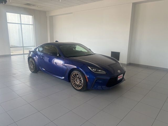 2025 TOYOTA GR86