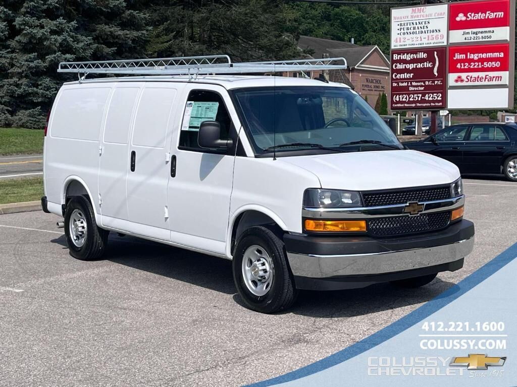 2025 CHEVROLET Express