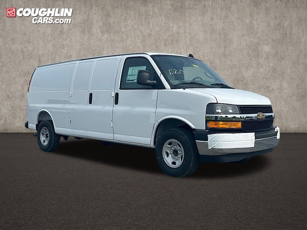 2025 CHEVROLET Express