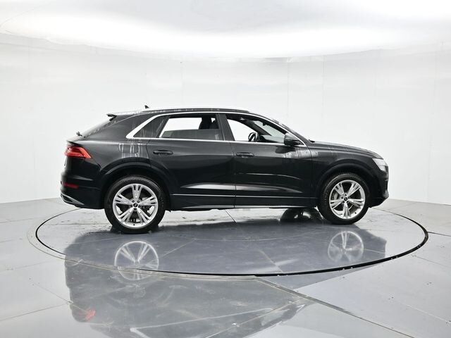 2021 Audi Q8
