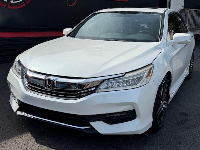 2017 HONDA Accord