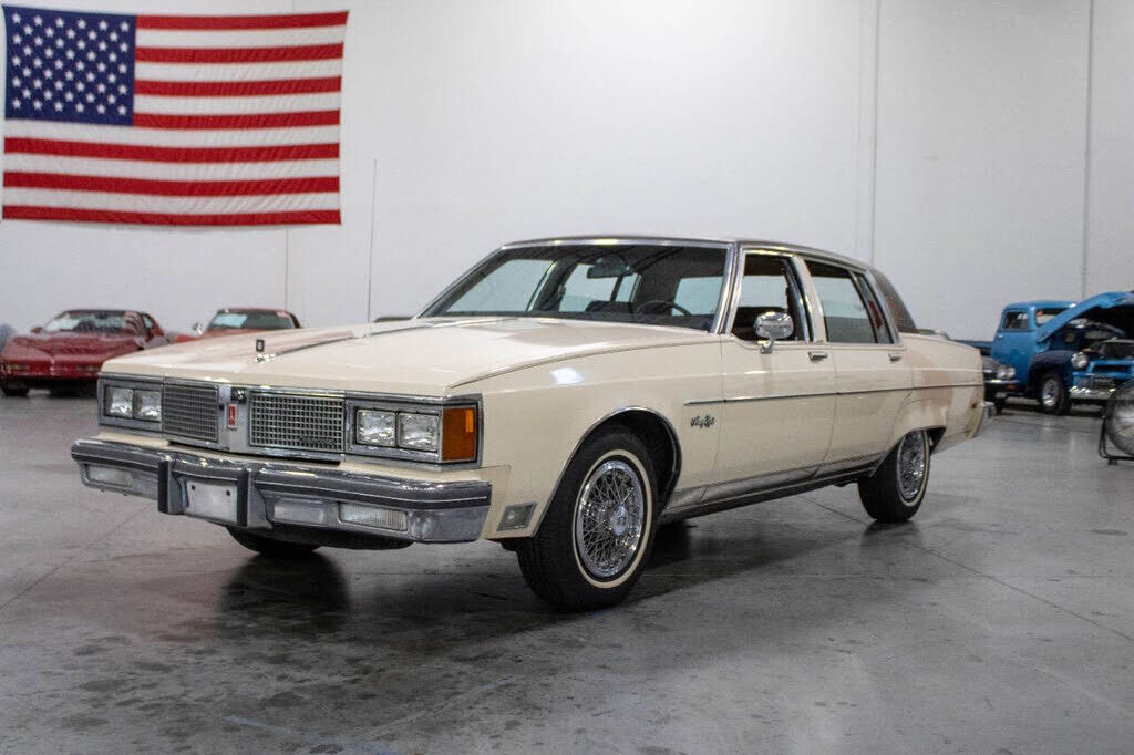 1984 OLDSMOBILE Ninety Eight