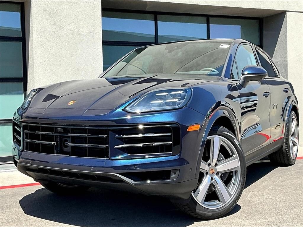 2025 PORSCHE Cayenne