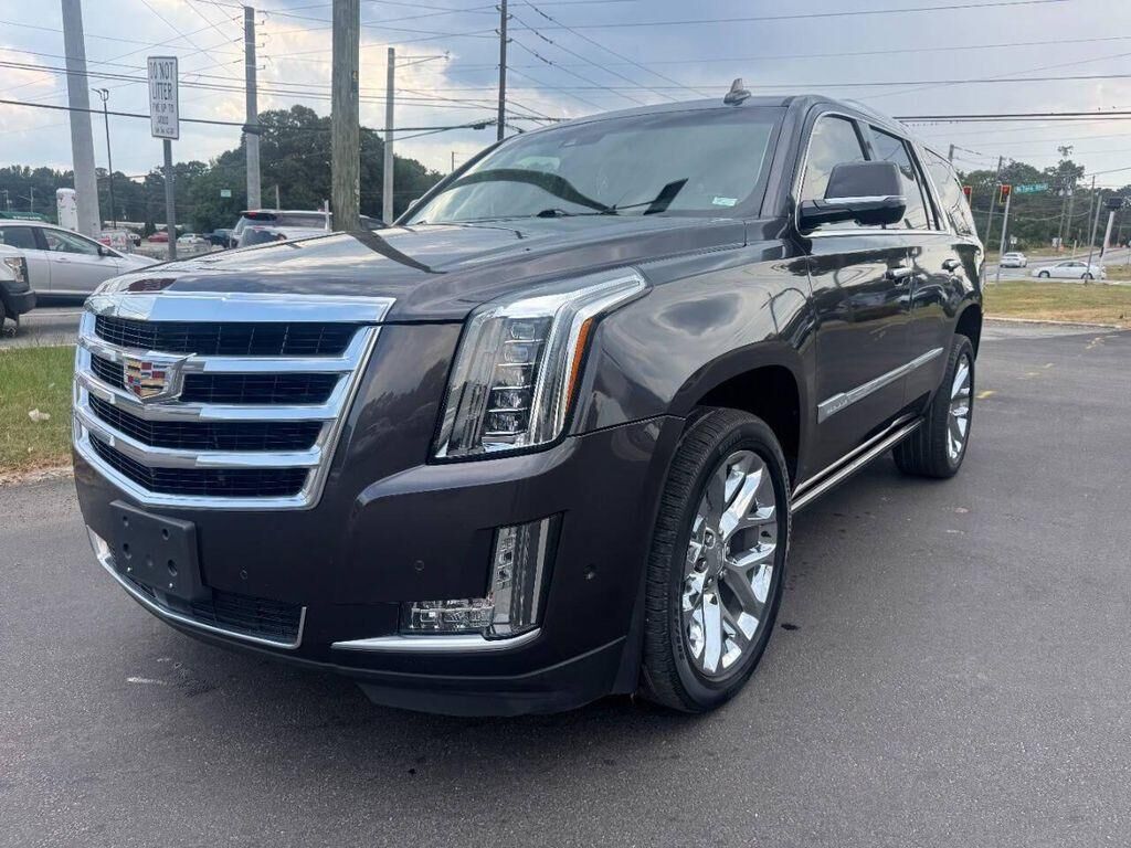 2017 CADILLAC Escalade
