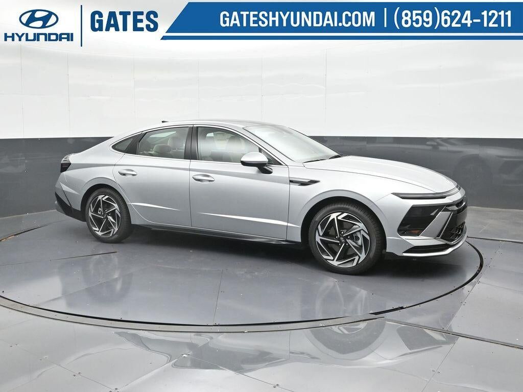 2025 HYUNDAI Sonata