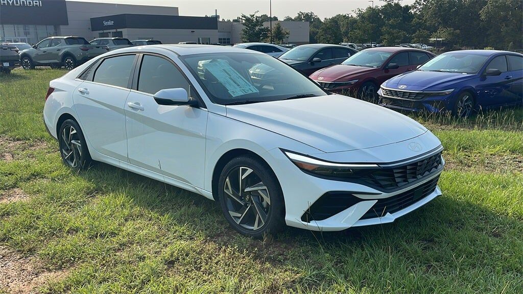 2025 HYUNDAI Elantra