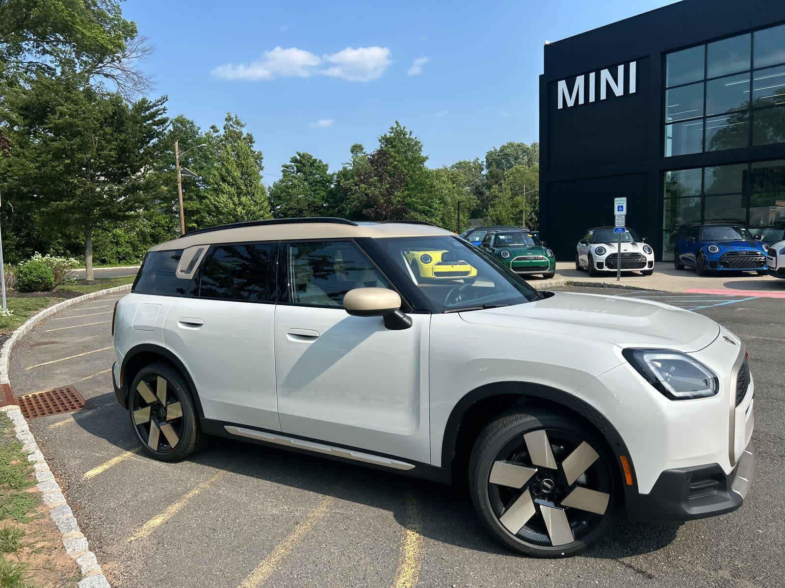 2025 MINI Countryman