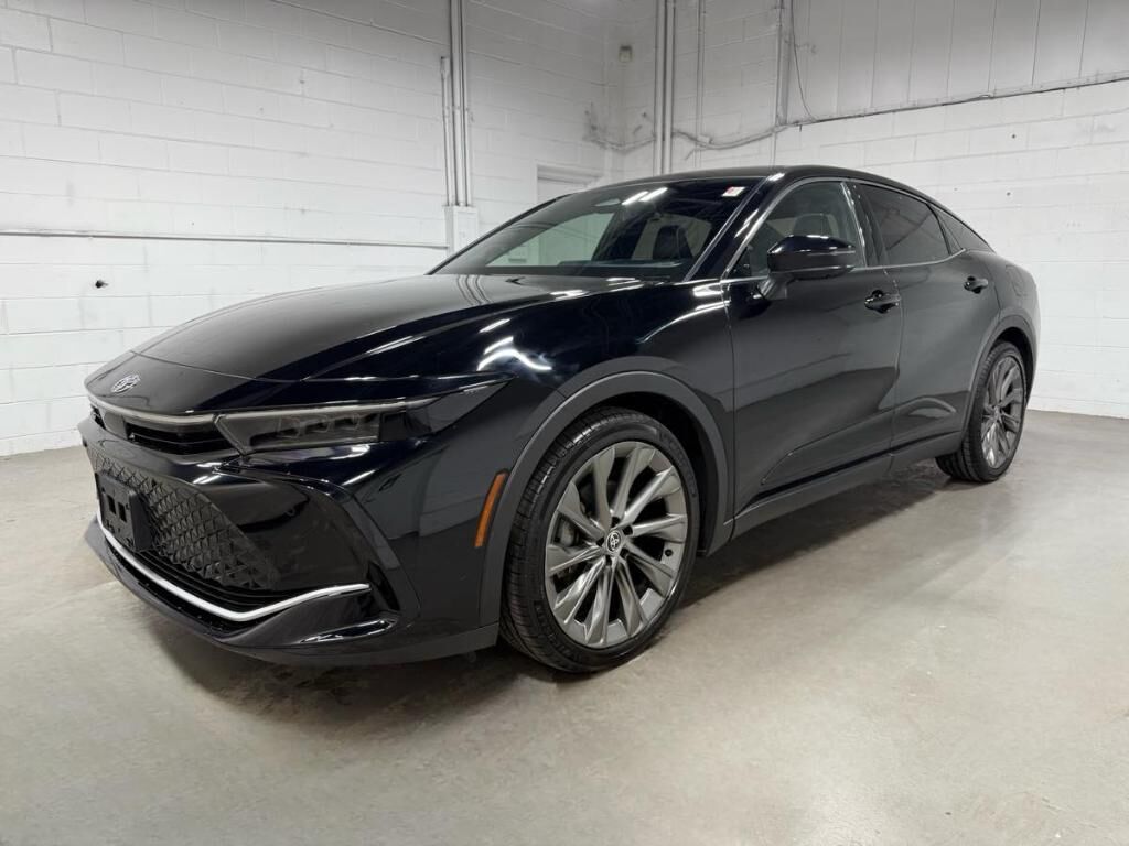 2023 TOYOTA CROWN