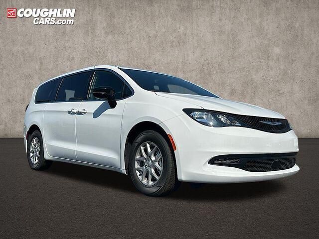 2025 CHRYSLER Voyager