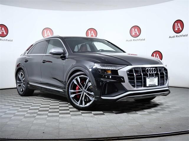2022 AUDI SQ8