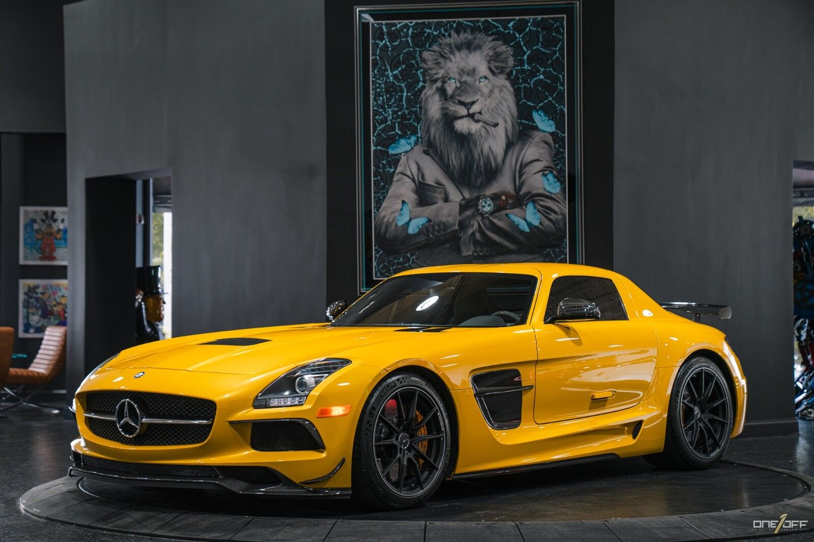 Mercedes-Benz SLS-Class