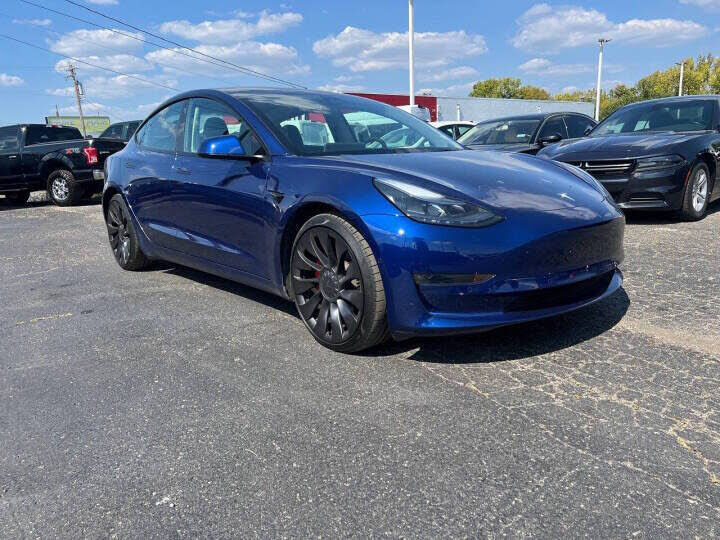 2022 TESLA Model 3