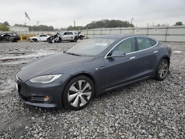 2021 TESLA Model S