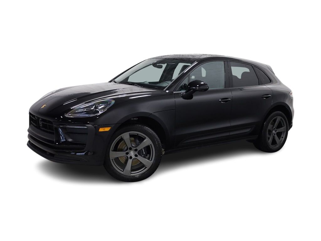 2026 PORSCHE Macan