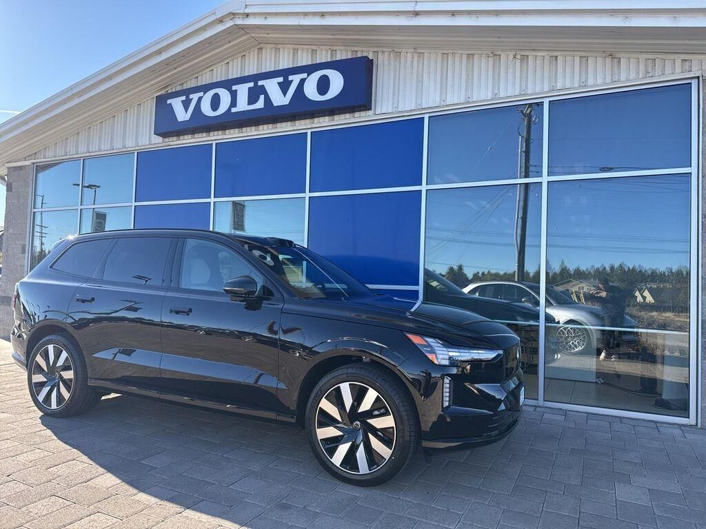 2025 VOLVO EX90