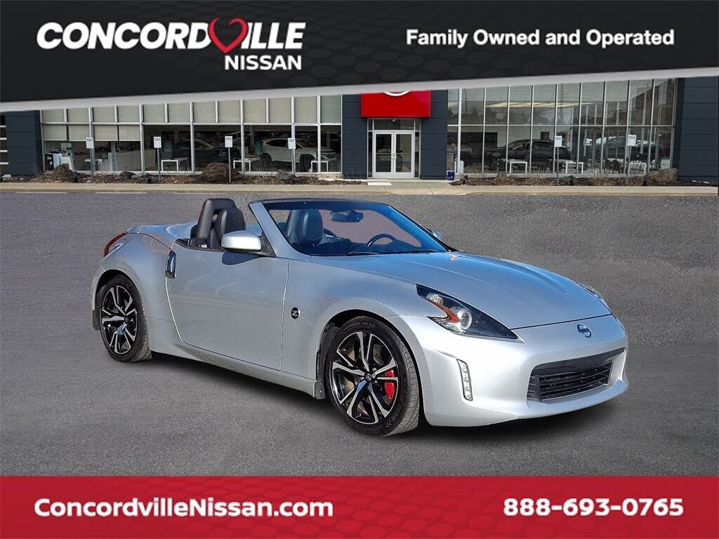 2018 NISSAN 370Z