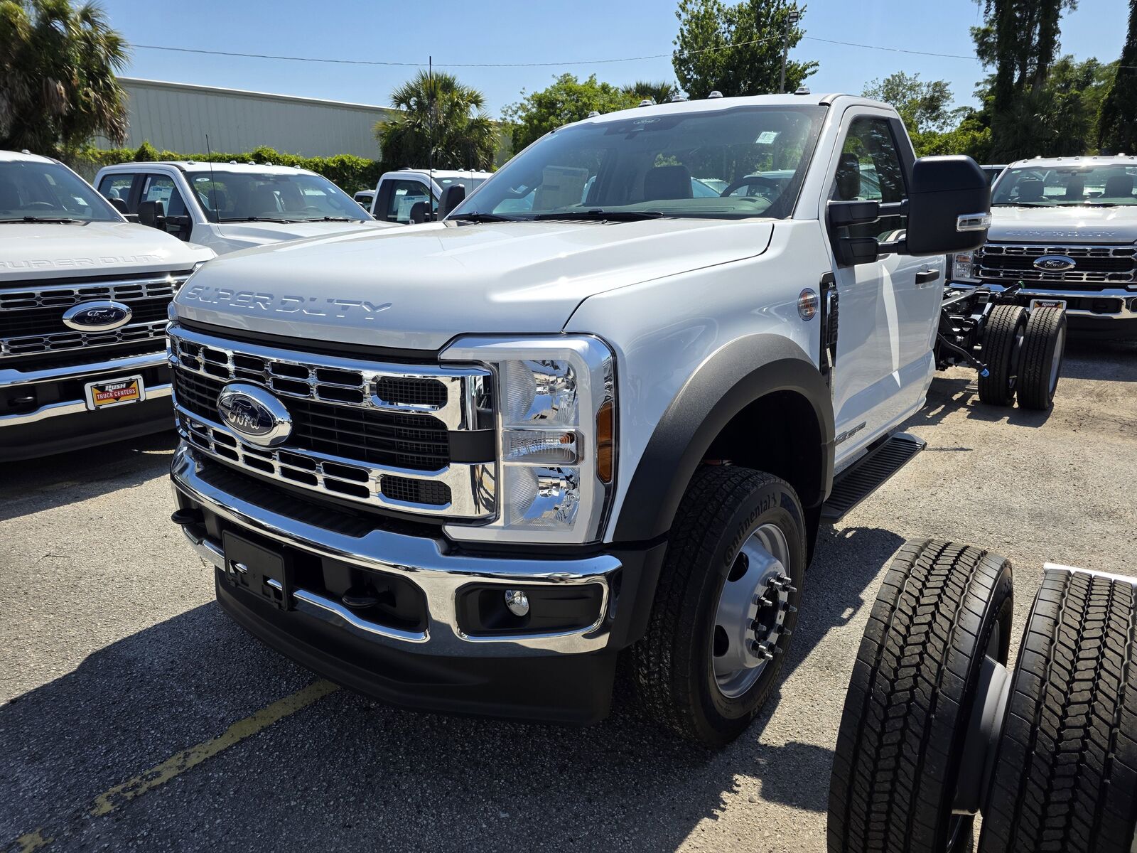 2025 FORD F-550