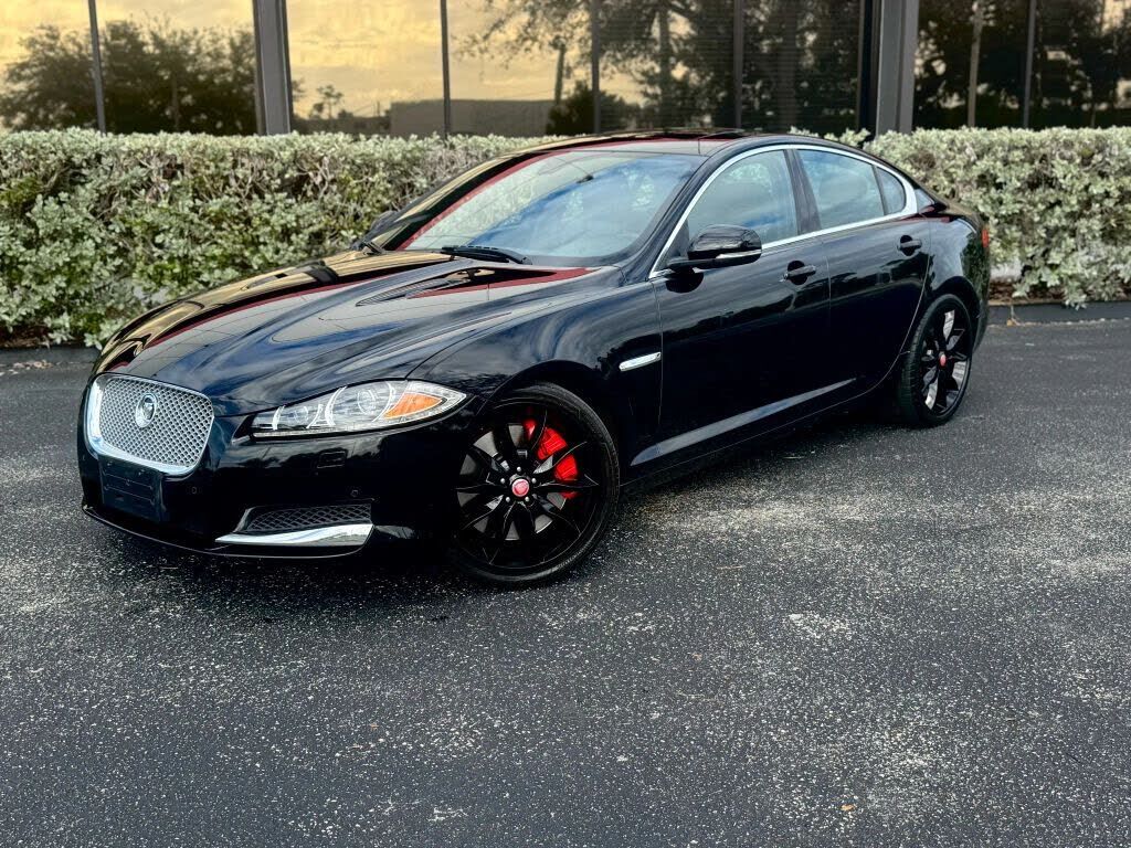 Jaguar XF