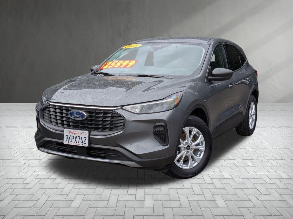 2023 FORD Escape