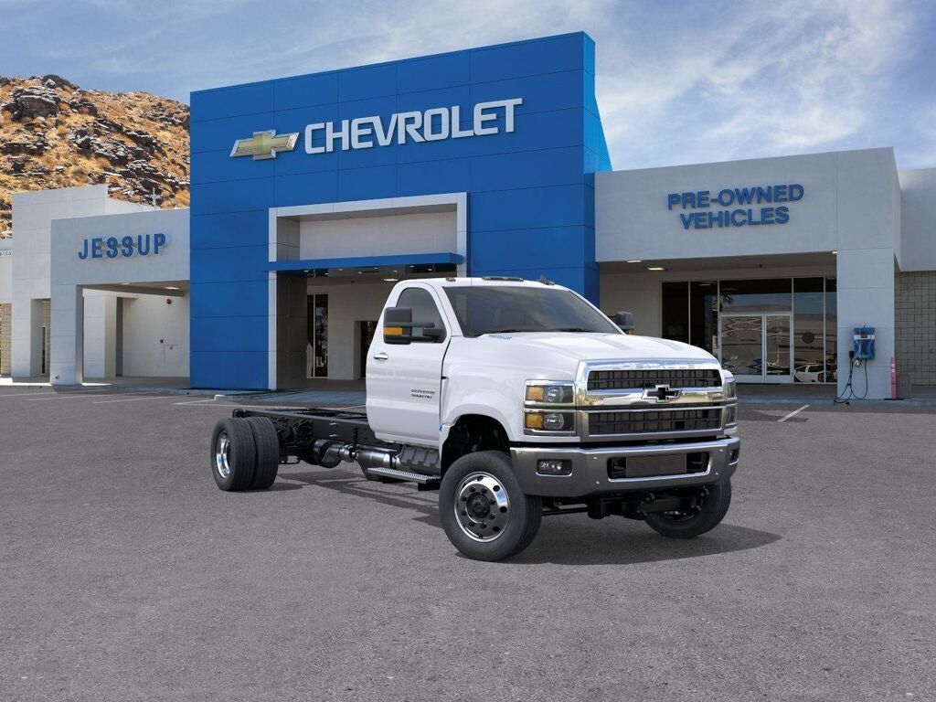 2025 GMC Silverado Medium Duty