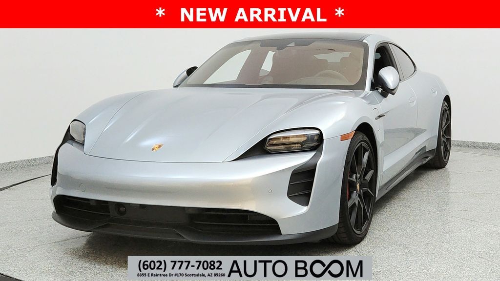 2024 PORSCHE Taycan