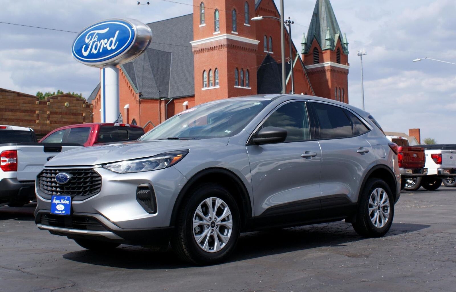 2024 FORD Escape