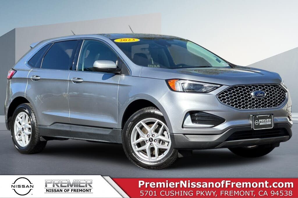 2023 FORD Edge