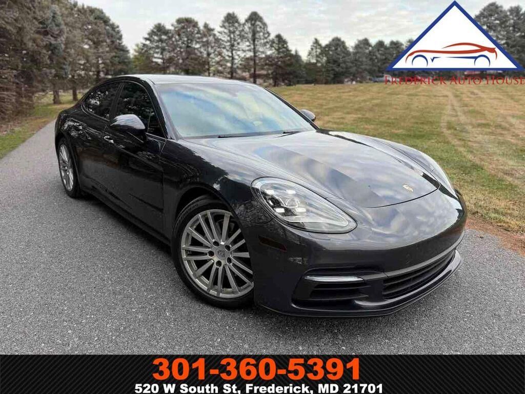 2018 PORSCHE Panamera