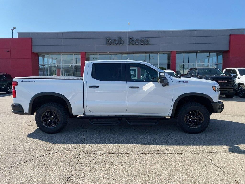 2024 CHEVROLET Silverado