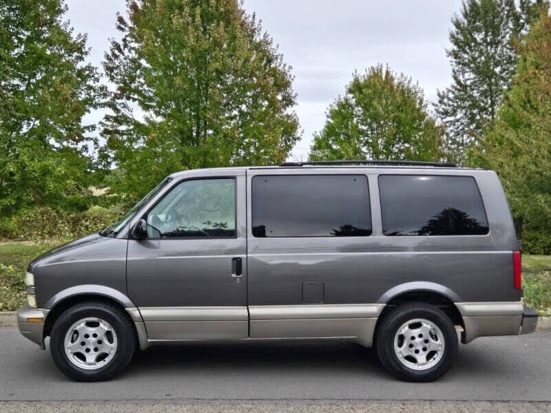 Chevrolet Astro Van