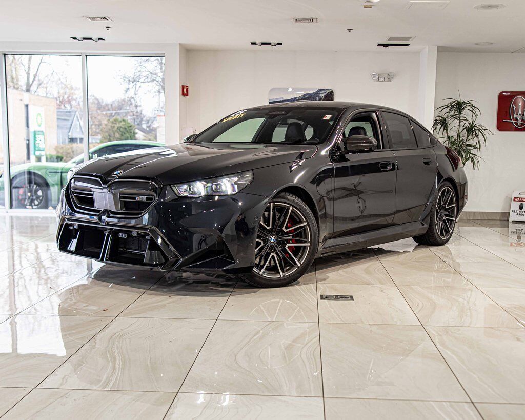 2025 BMW M5