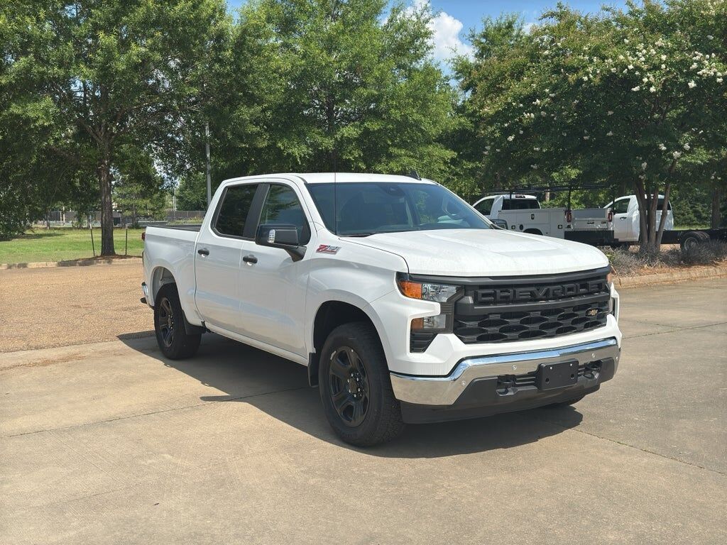 2024 CHEVROLET Silverado