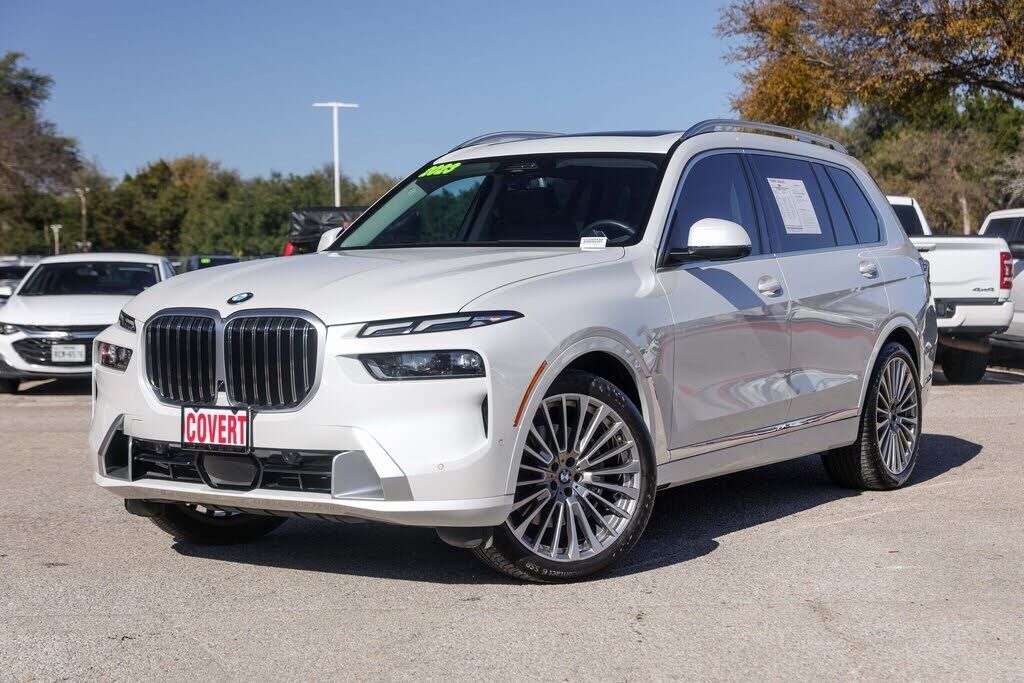 2023 BMW X7