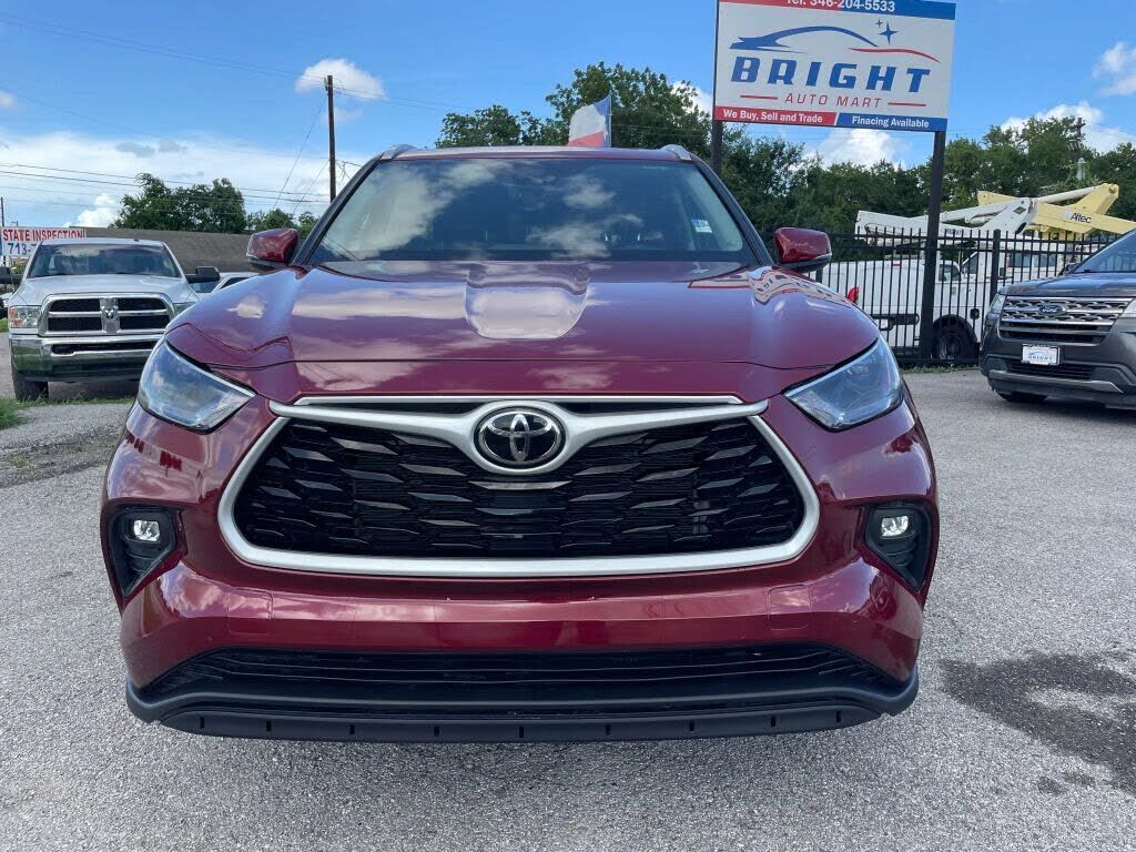 2022 TOYOTA Highlander