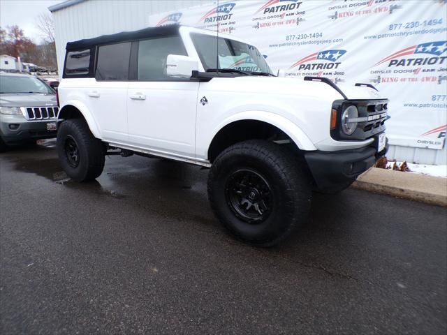 2022 FORD Bronco