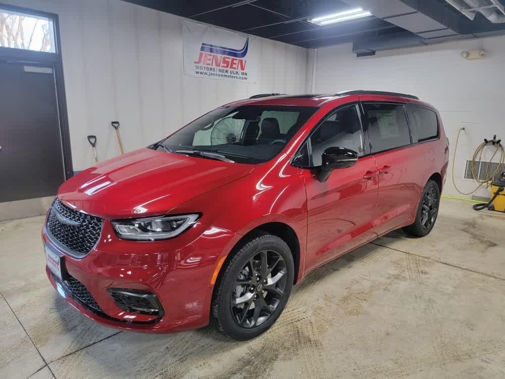 2026 CHRYSLER Pacifica