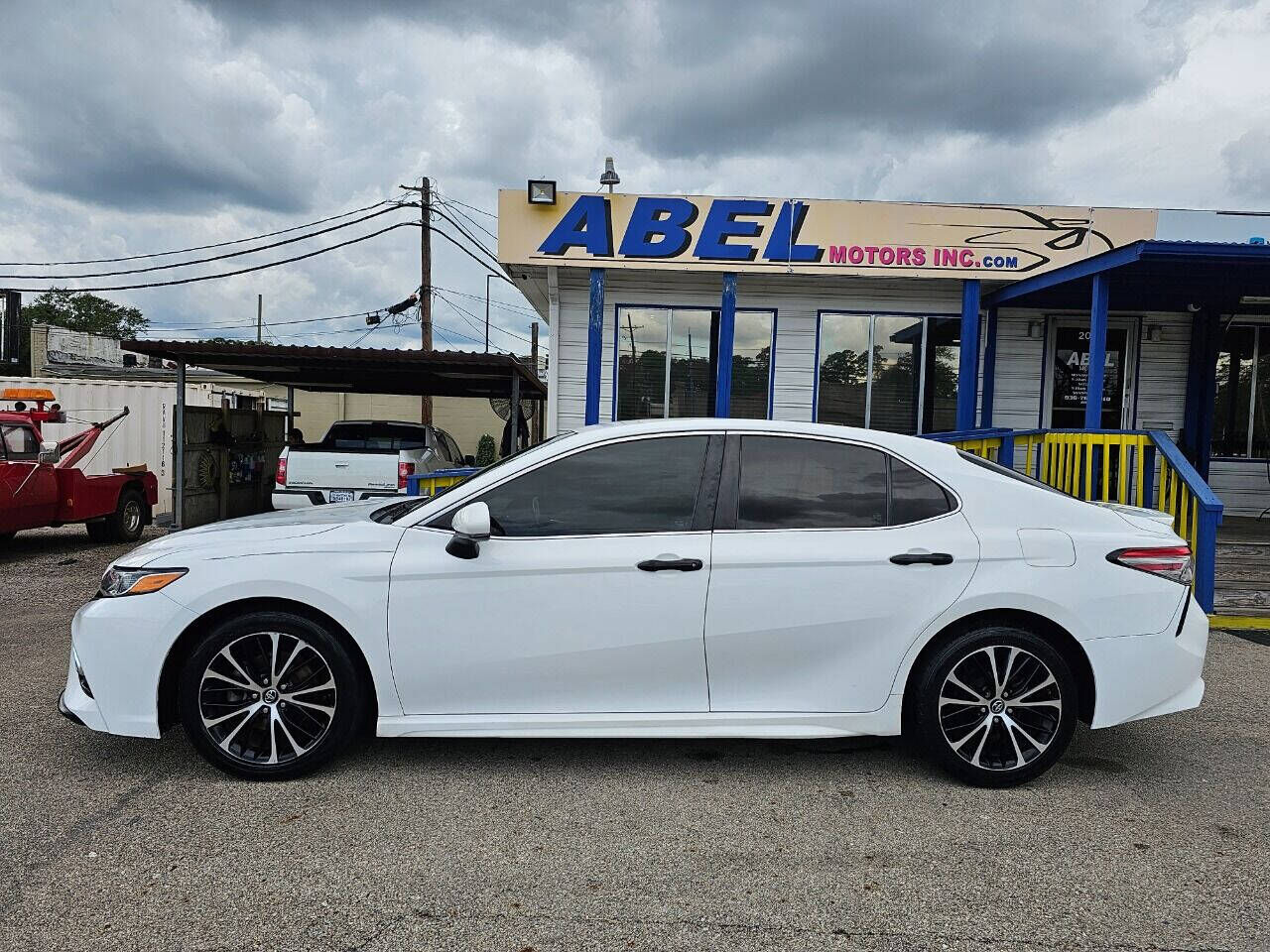 2018 TOYOTA Camry