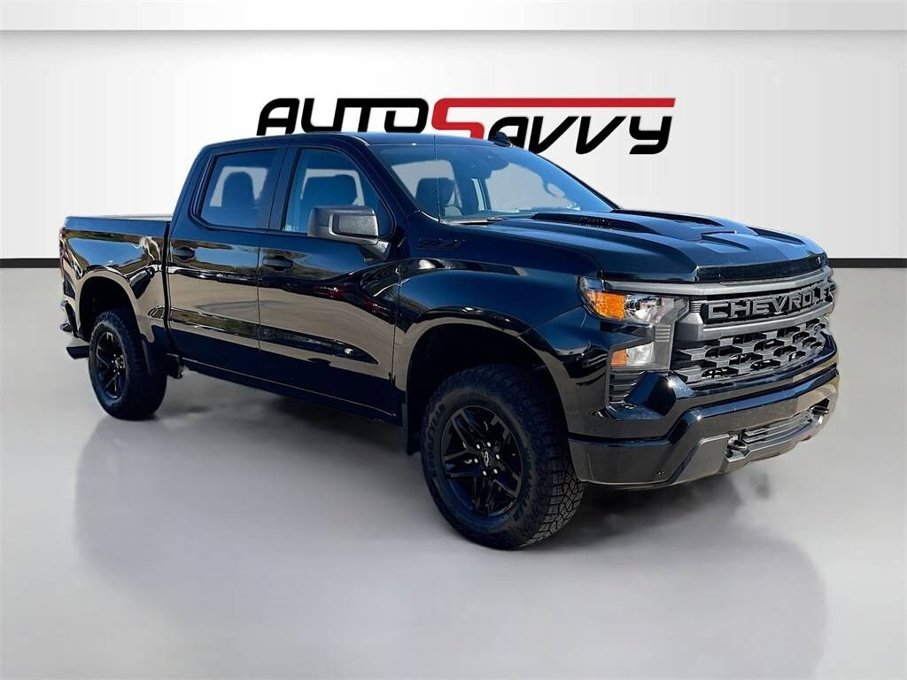 2025 CHEVROLET Silverado