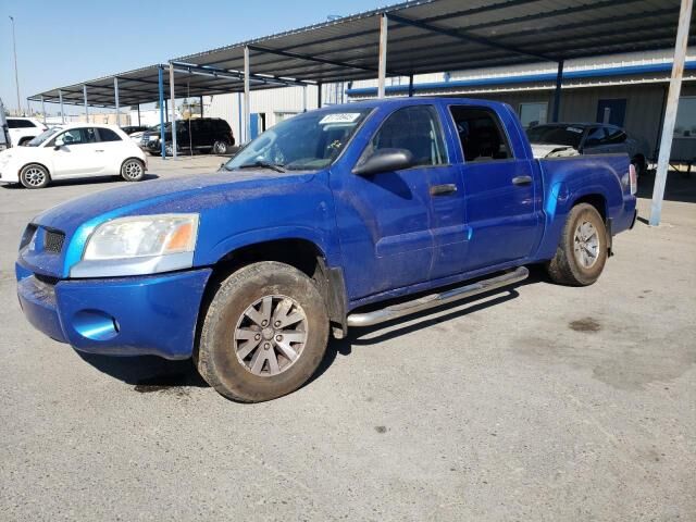 Mitsubishi Raider