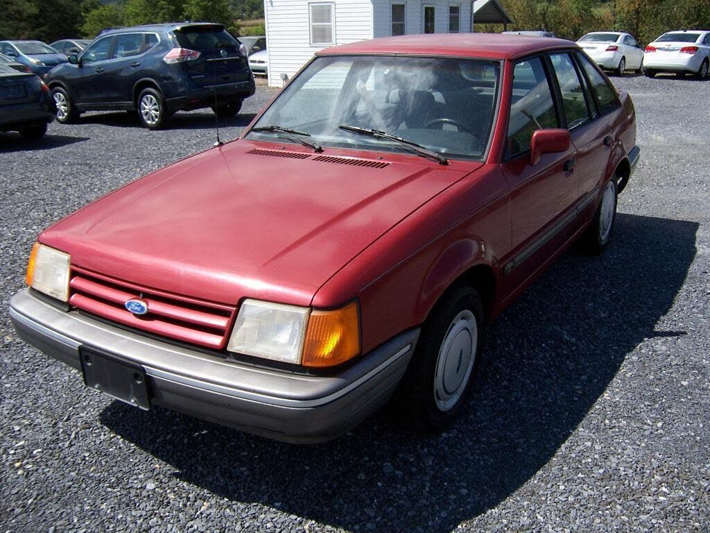 1989 FORD Escort