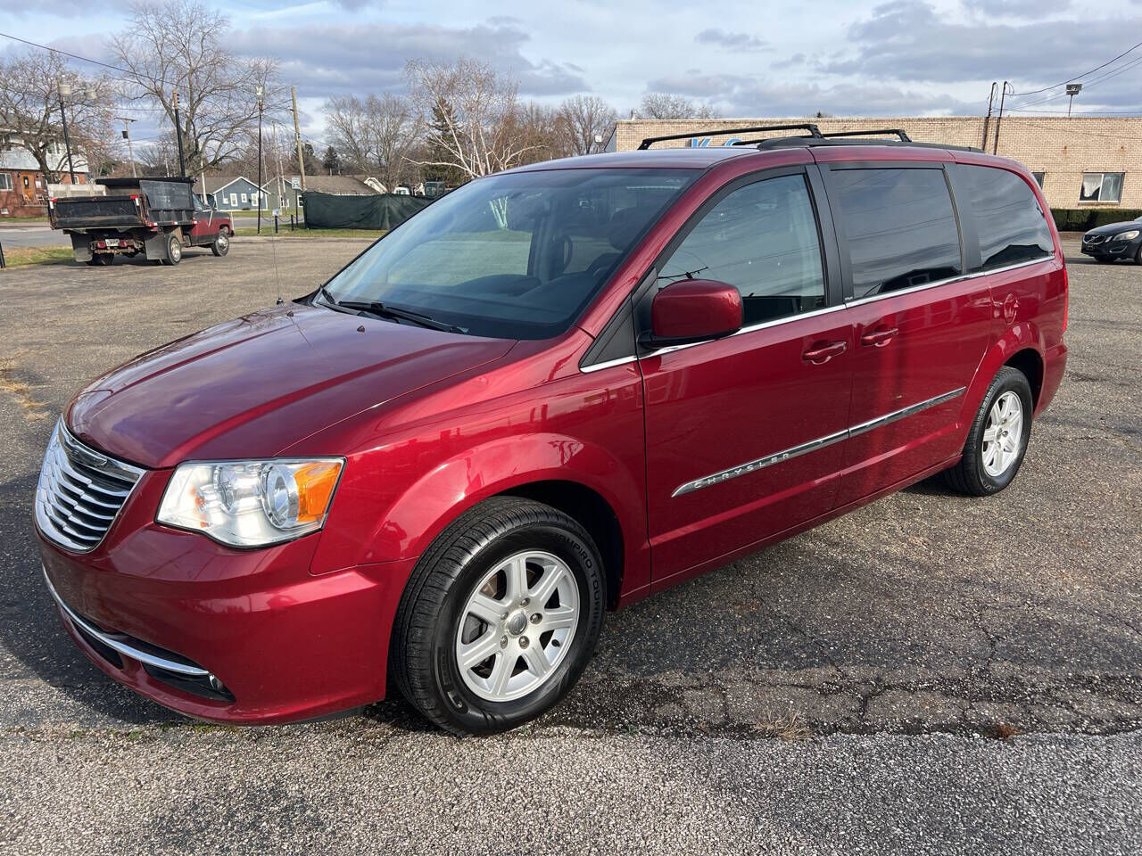 2012 CHRYSLER Town and Country
