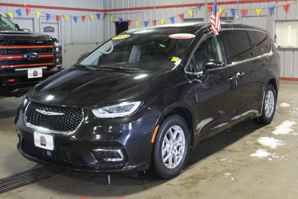 2023 CHRYSLER Pacifica