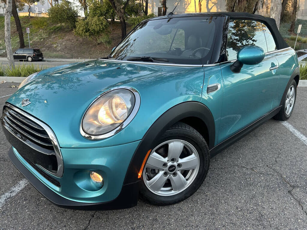 MINI Cooper Convertible