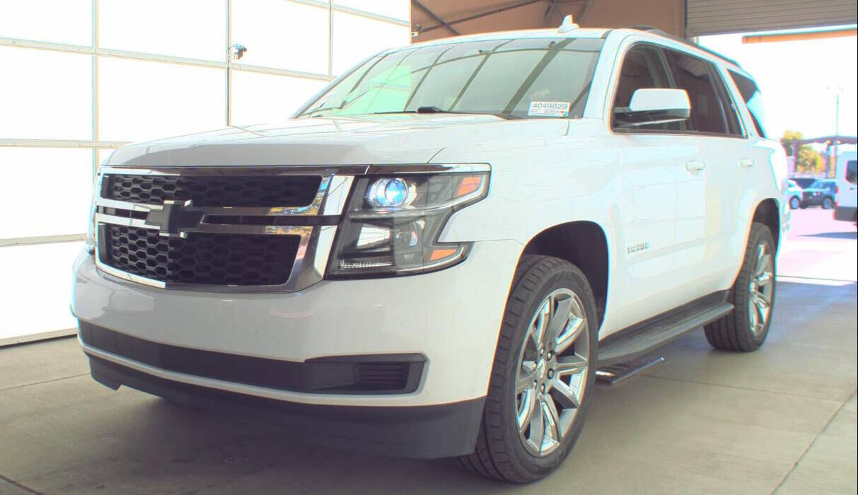 2017 CHEVROLET Tahoe