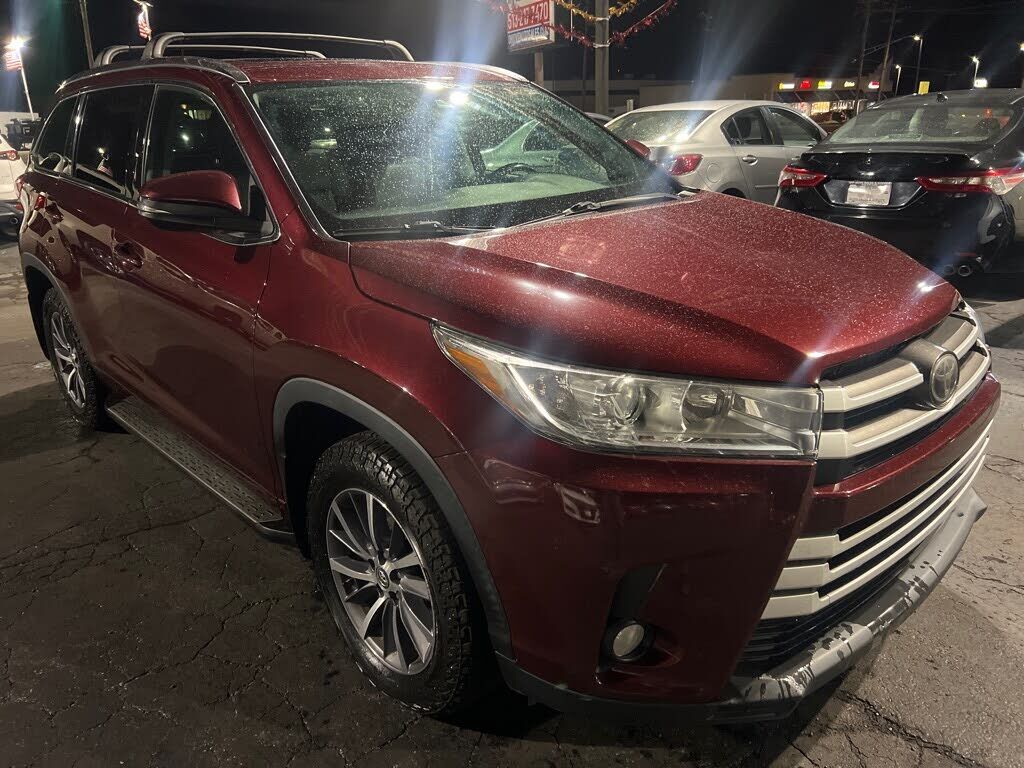 2017 TOYOTA Highlander