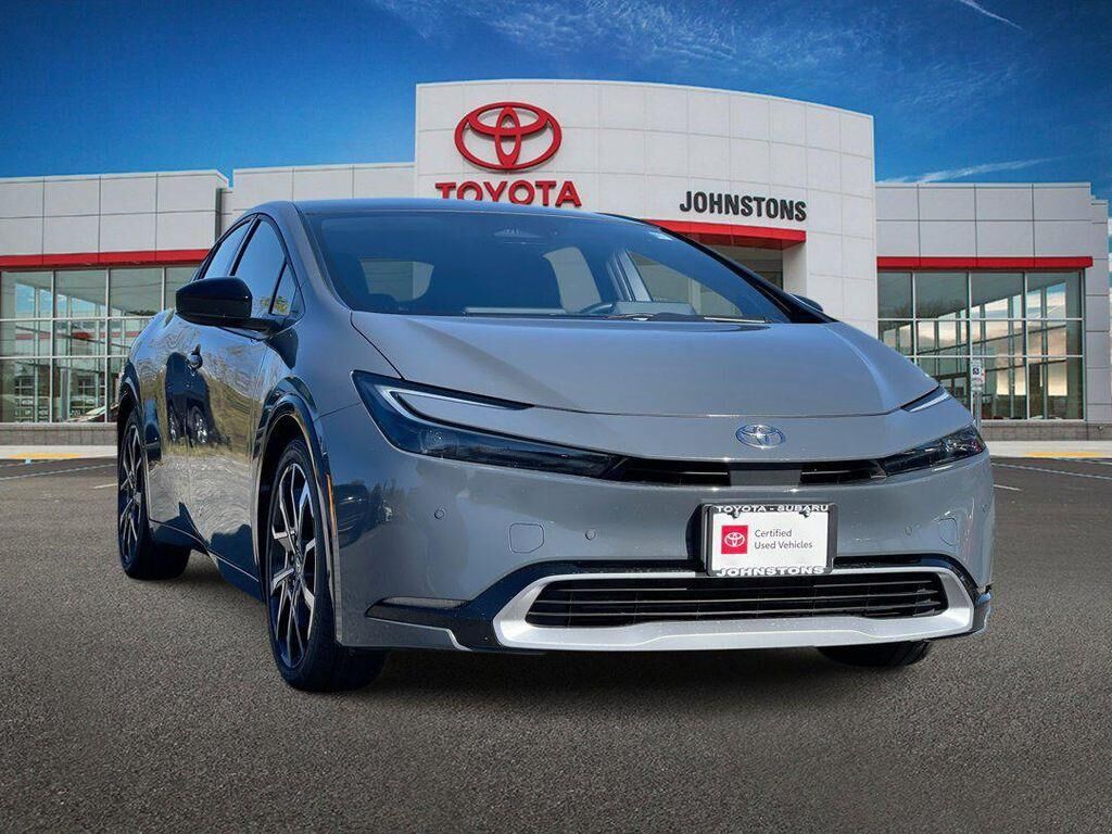 2024 TOYOTA Prius